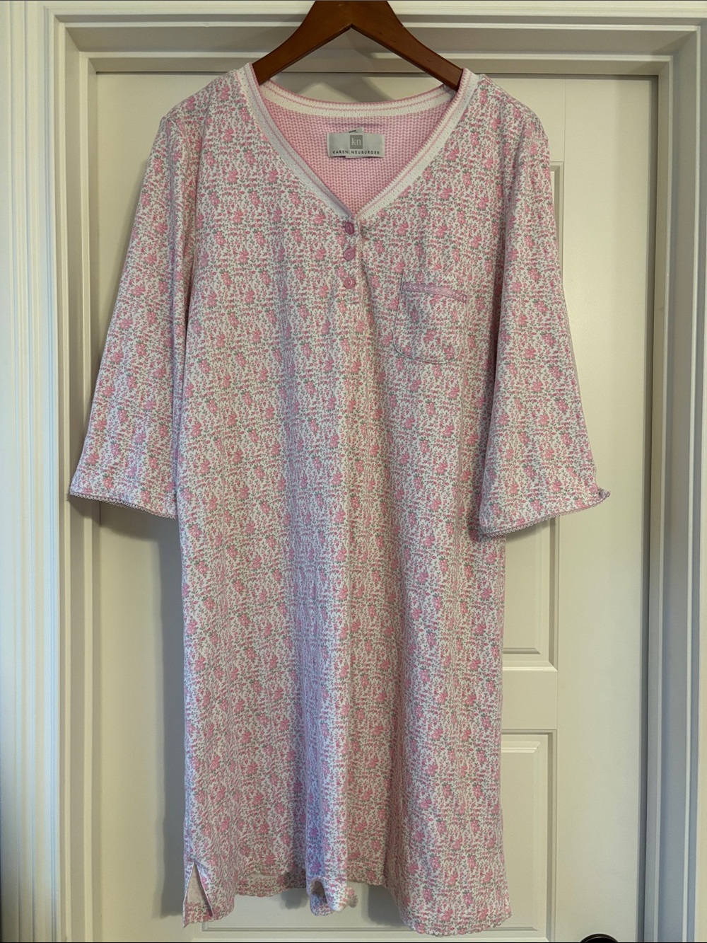 Karen Neuburger Pink & White Floral Henley Nightdress